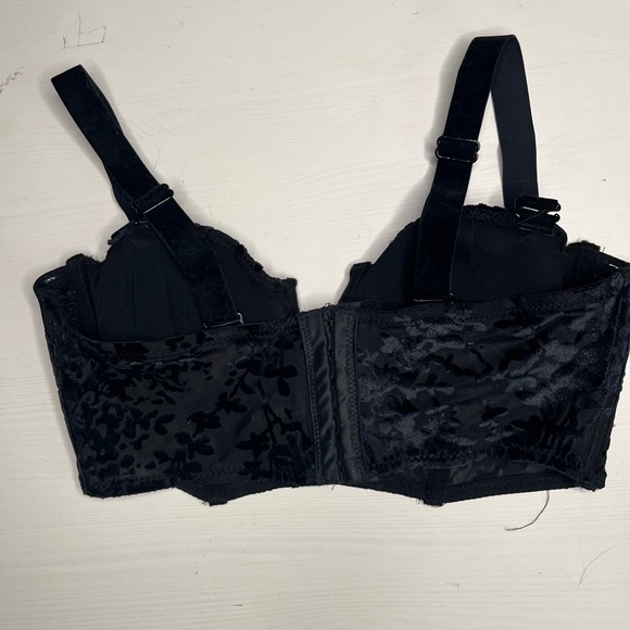 Dynamite Crop Top - Picture 2 of 2